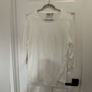 White Chico’s 3/4 sleeve top w/ accent buttons